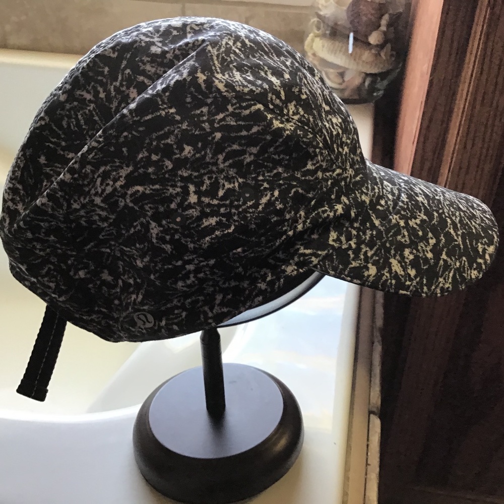 Lululemon Cap